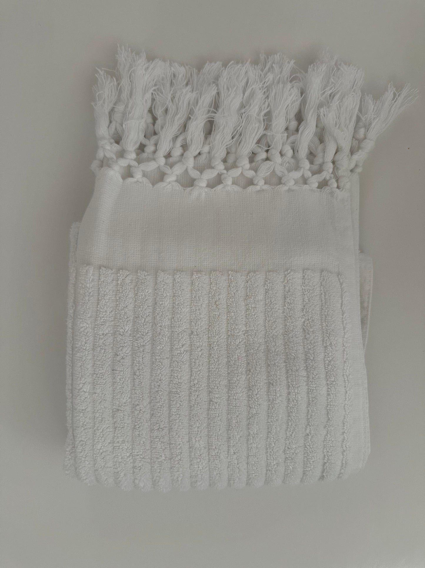 Thick-looped large hand towel